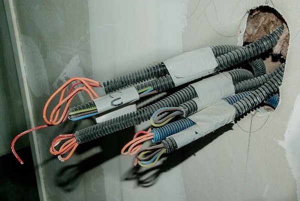 Comment reconnaître et réparer un court-circuit ?